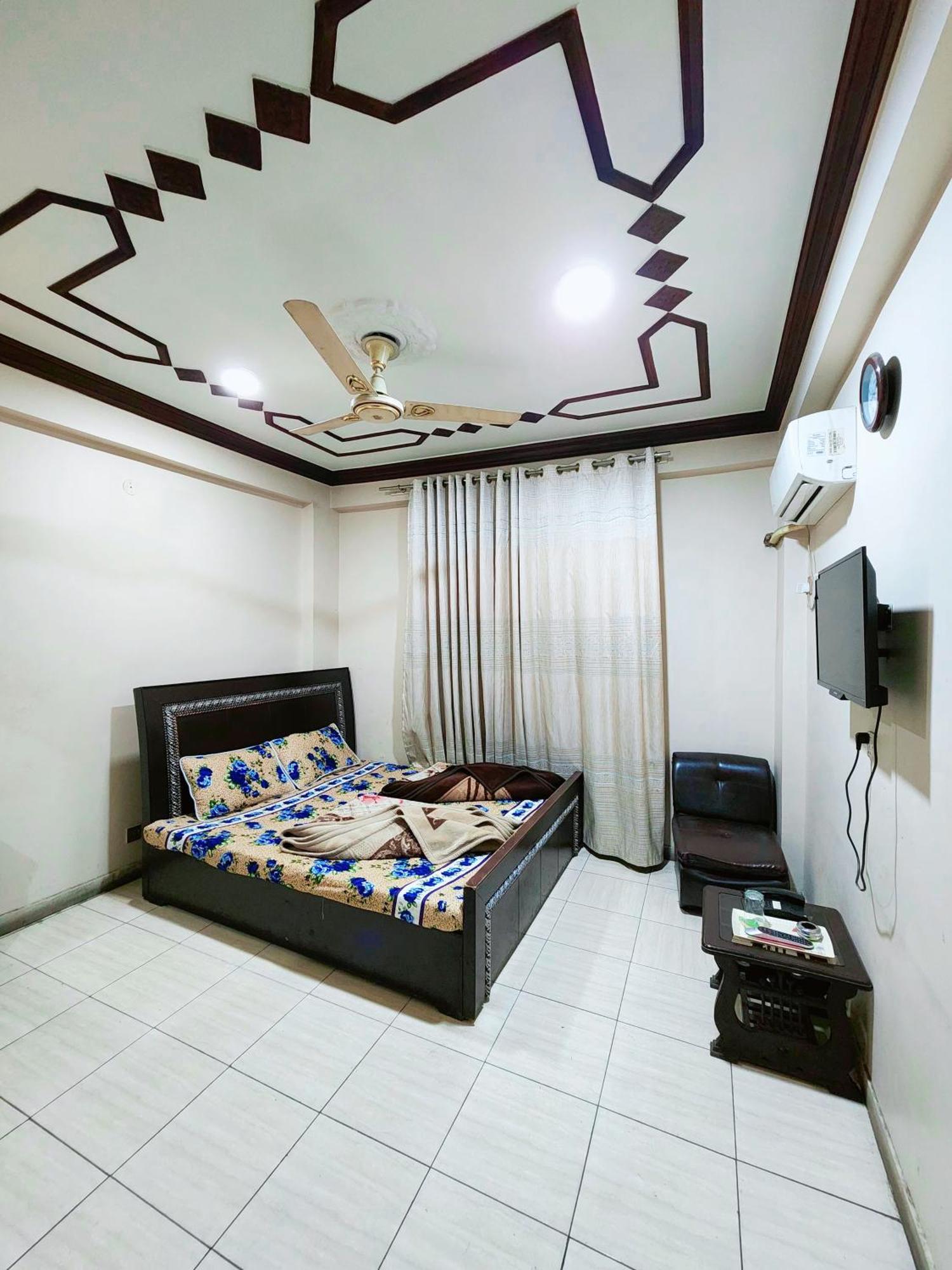 Hotel New Taj International Равалпинди Екстериор снимка